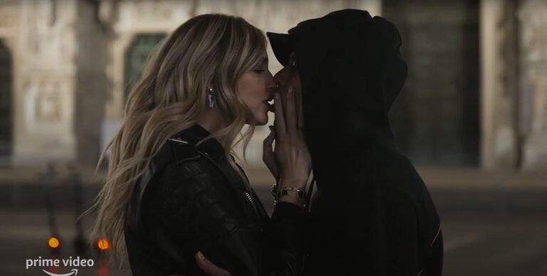 Chiara Ferragni e Fedez in Ferragnez la serie