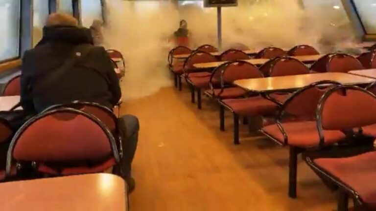 Amburgo onda traghetto