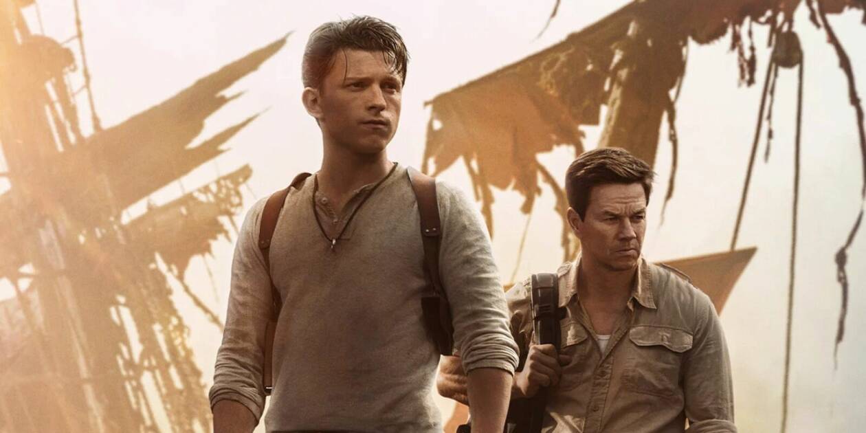 Mark Wahlberg e Tom Holland in Uncharted.