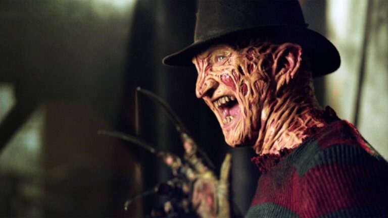 Robert Englund è Freddy Krueger in Nightmare