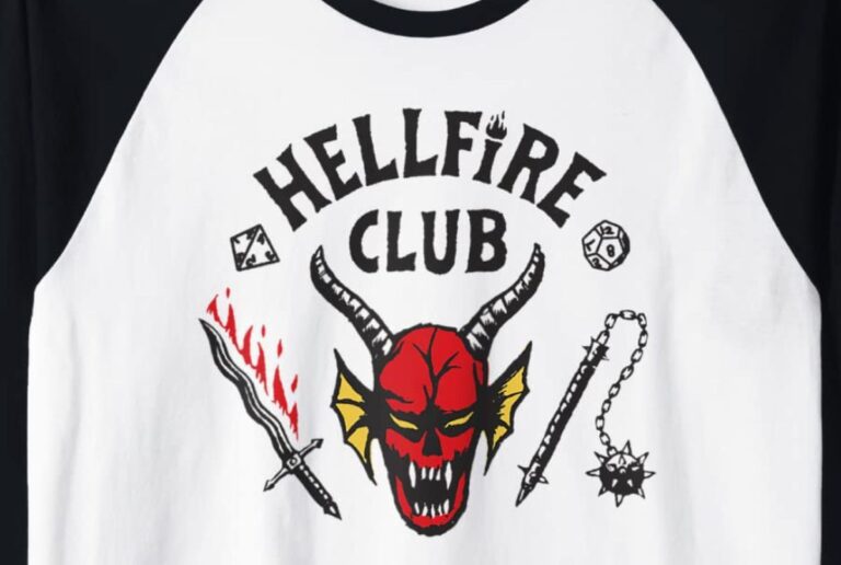 t-shirt Stranger Things 4 Hellfire Club