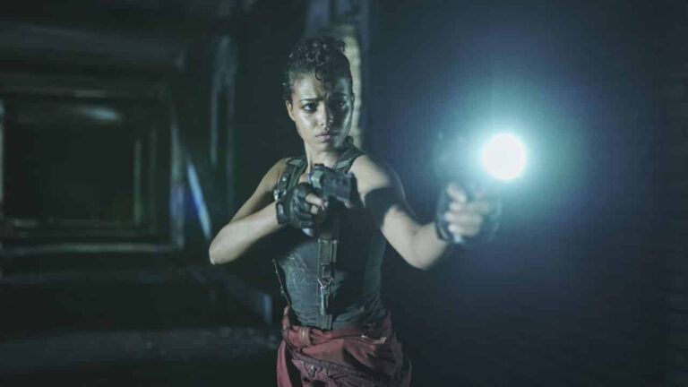 Ella Balinska in una scena di Resident Evil