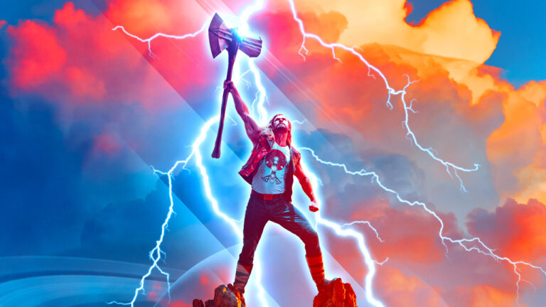 Chris Hemsworth nella locandina di Thor: Love and Thunder