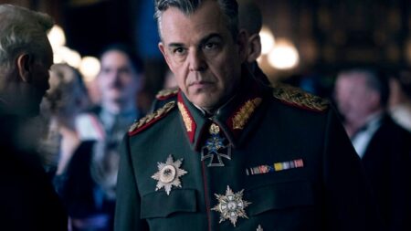 Danny Huston