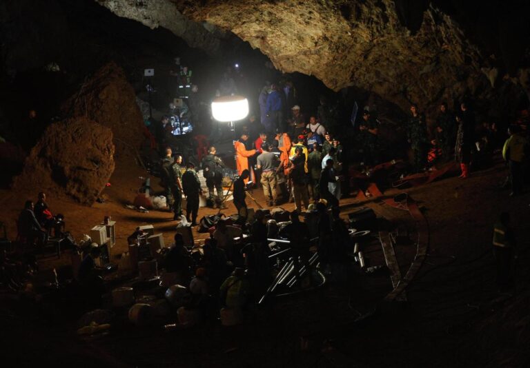 grotta thailandia salvataggio