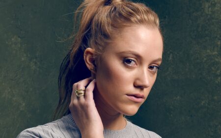 Un close up di Maika Monroe