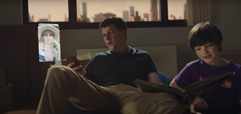 Frame che raffigura Jesse Eisenberg in Fleishman a pezzi.