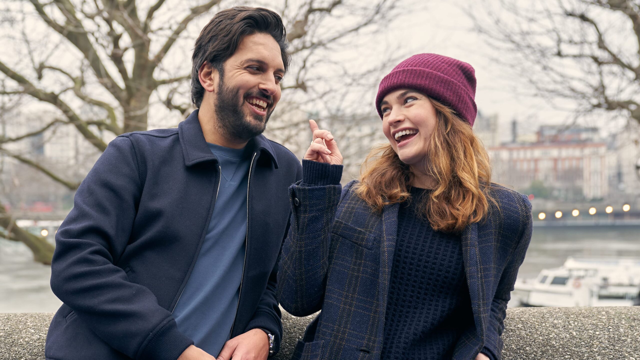 Shazad Latif e Lily James in What's Love Got to Do with It?