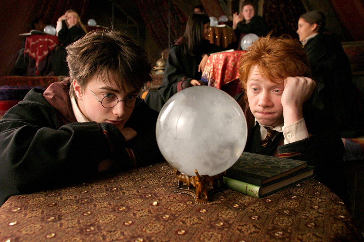 harry e Ron durante l'ora di divinazione 