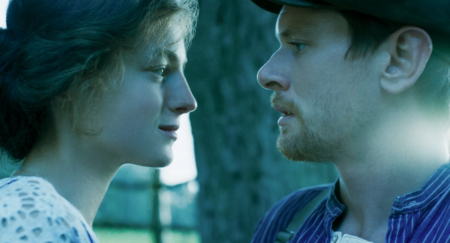 Emma Corin e Jack O'Connell nel trailer di L'amante di Lady Chatterley