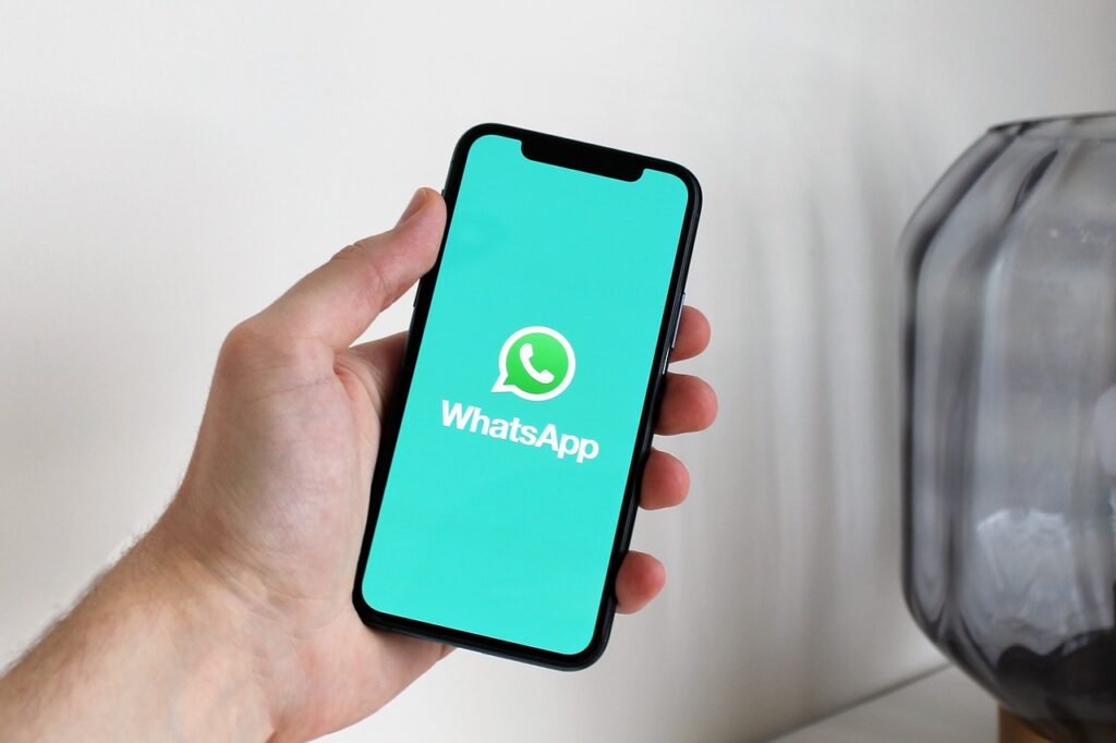 smartphone con whatsapp
