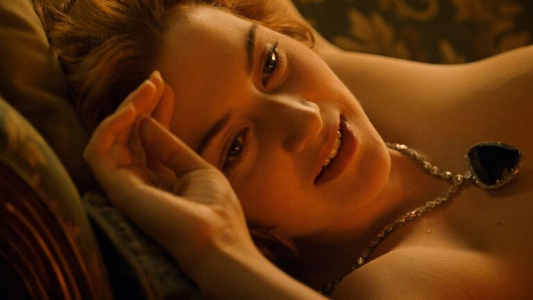 Frame che raffigura Kate Winslet in Titanic