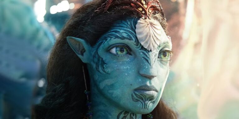 Frame che ritrae Kate Winslet in Avatar - La via dell'acqua