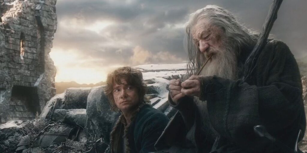 Bilbo e Gandalf nel finale de Lo Hobbit