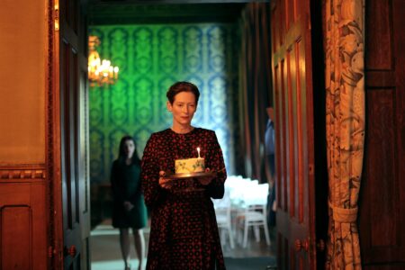 Frame che raffigura Tilda Swinton in The Eternal Daughter