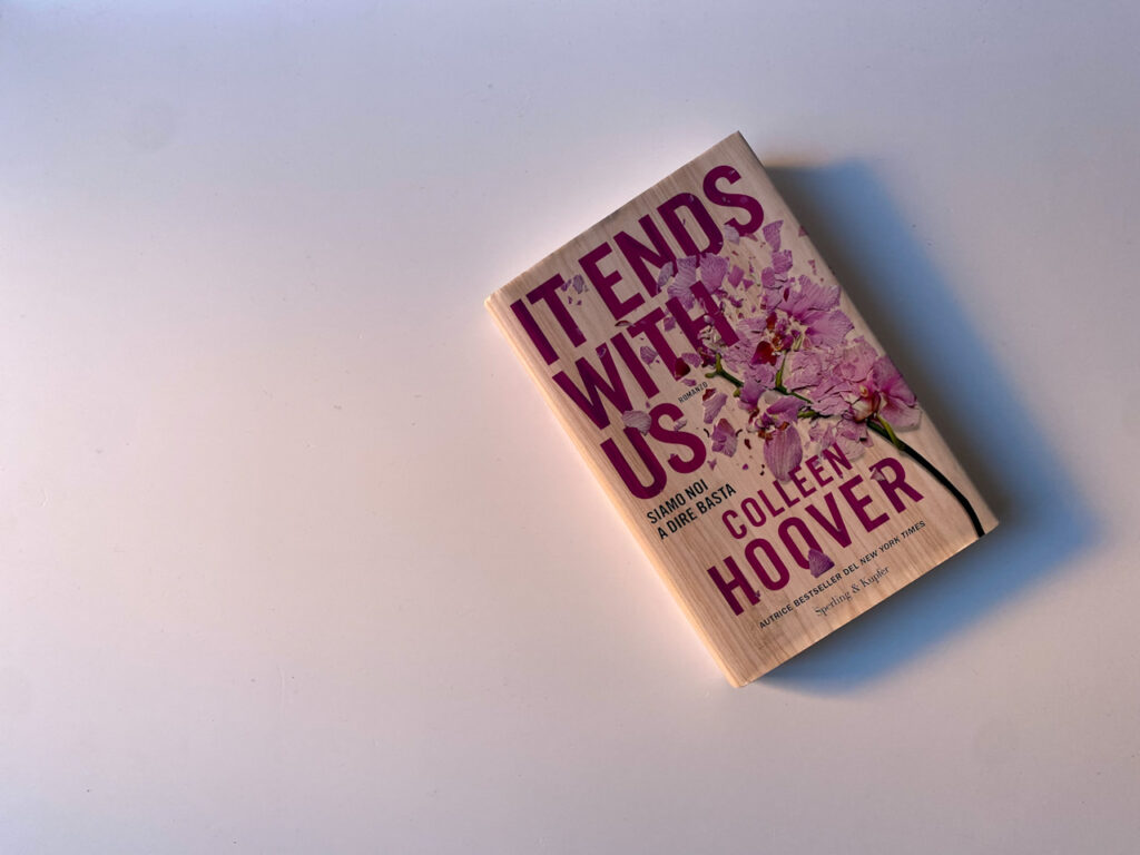libro it ends with us Colleen Hoover 