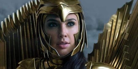 Gal Gadot in Wonder Woman 1984 con l'armatura dorata