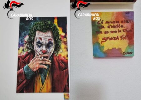 Quadro Joker nell'abitazione di matteo messina denaro.