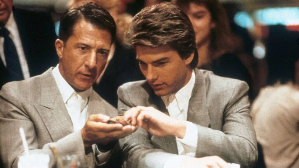 Dustin Hoffman e Tom Cruise in una scena di Rain Man - L'uomo della pioggia