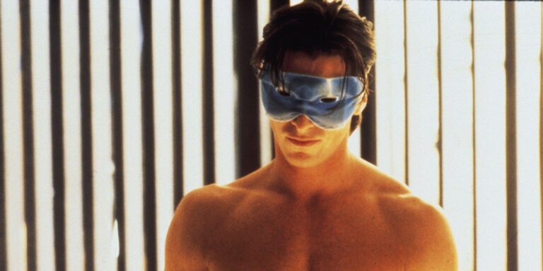 Christian Bale è Patrick Bateman nel film Psycho