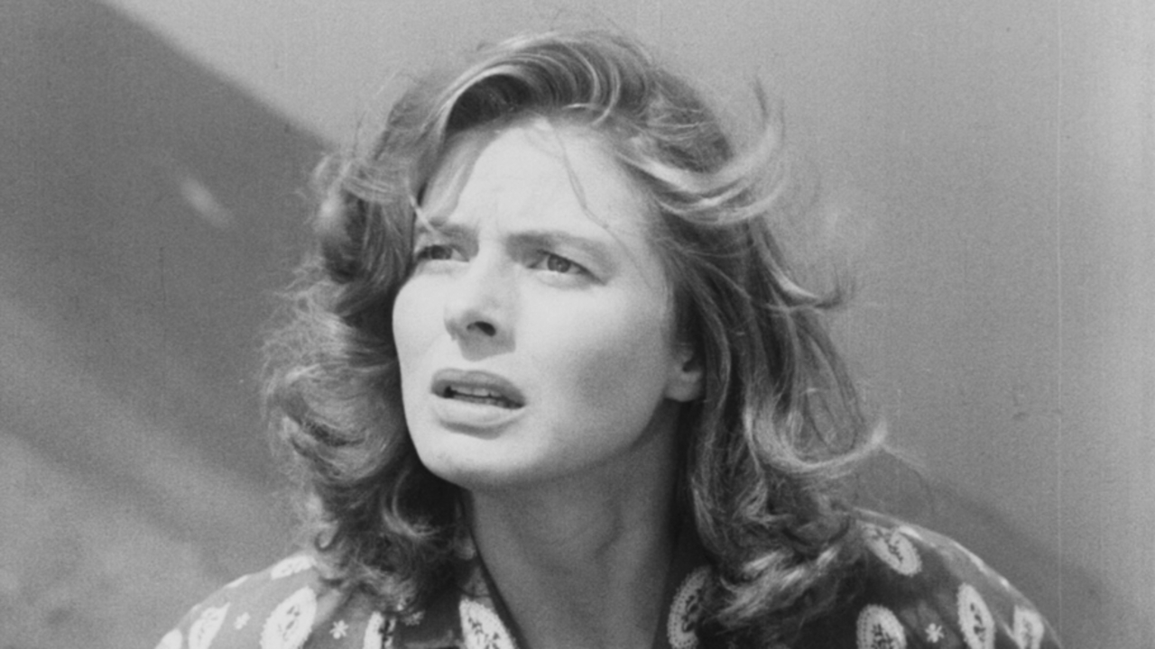 Ingrid Bergman in una scena di Stromboli di Roberto Rossellini
