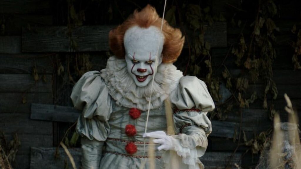 Bill Skarsgård: Pennywise / It