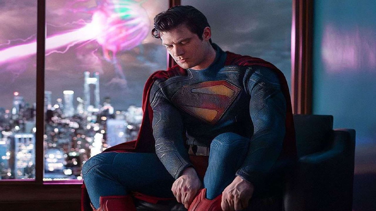 Superman: i social traboccano di meme dopo la prima foto ufficiale