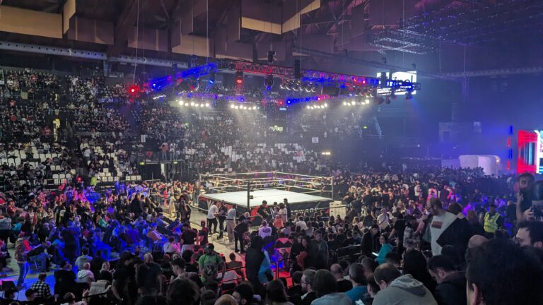 Il ring all'Unipol Arena di Bologna per l'evento WWE