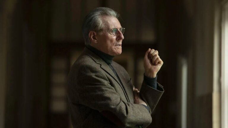 Gabriel Byrne è Samuel Becjett in Dance First