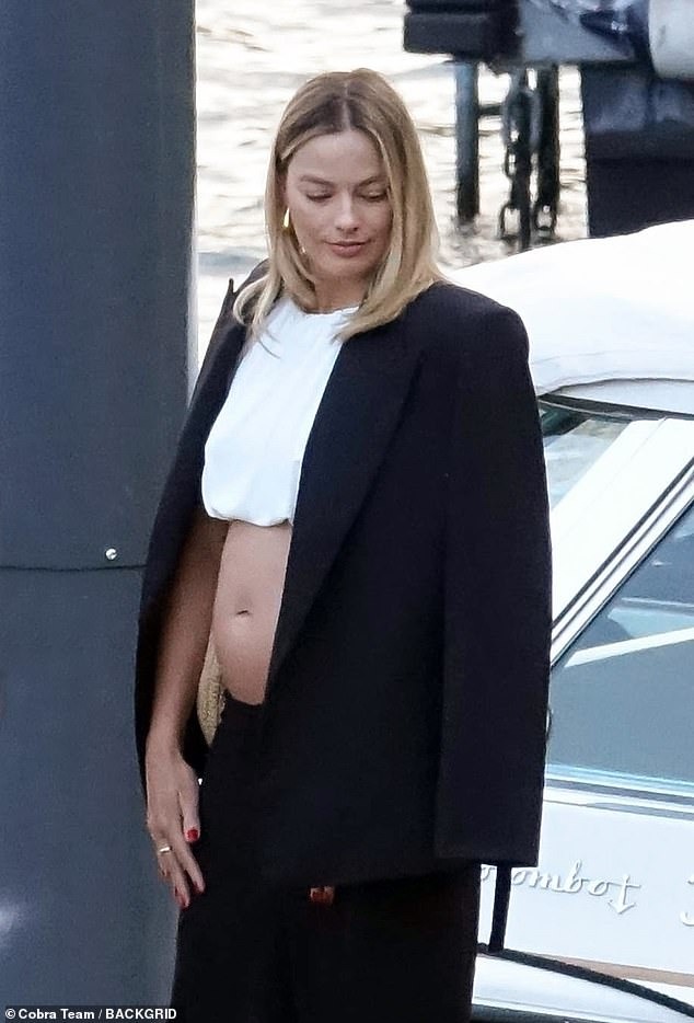 margot robbie incinta