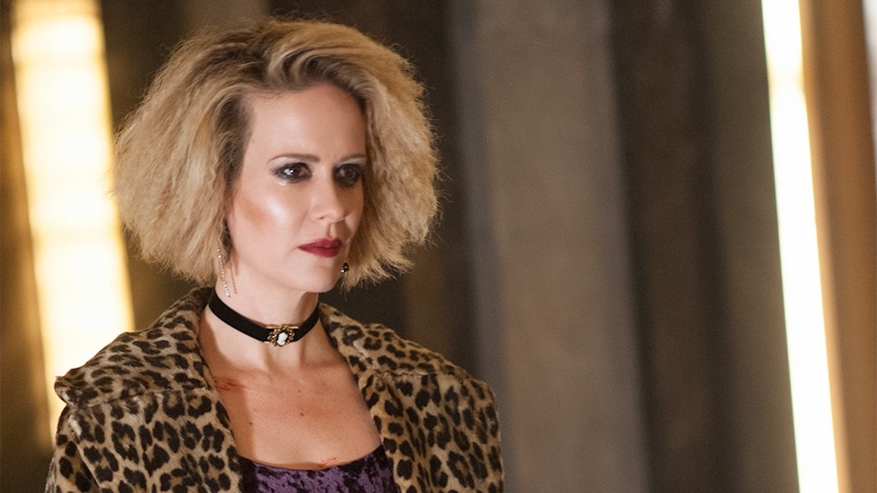 Sarah Paulson interpreta Hypodermic Sally in AHS 5.