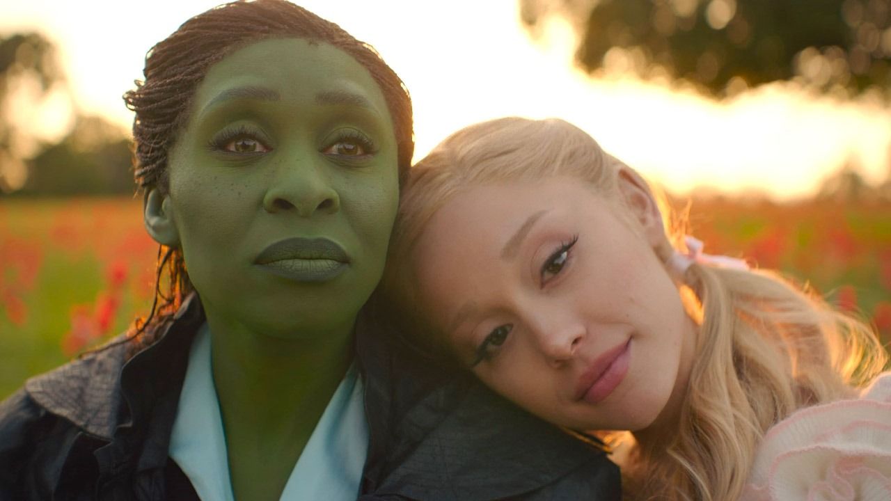 Cynthia Erivo e Ariana Grande in una scena di Wicked