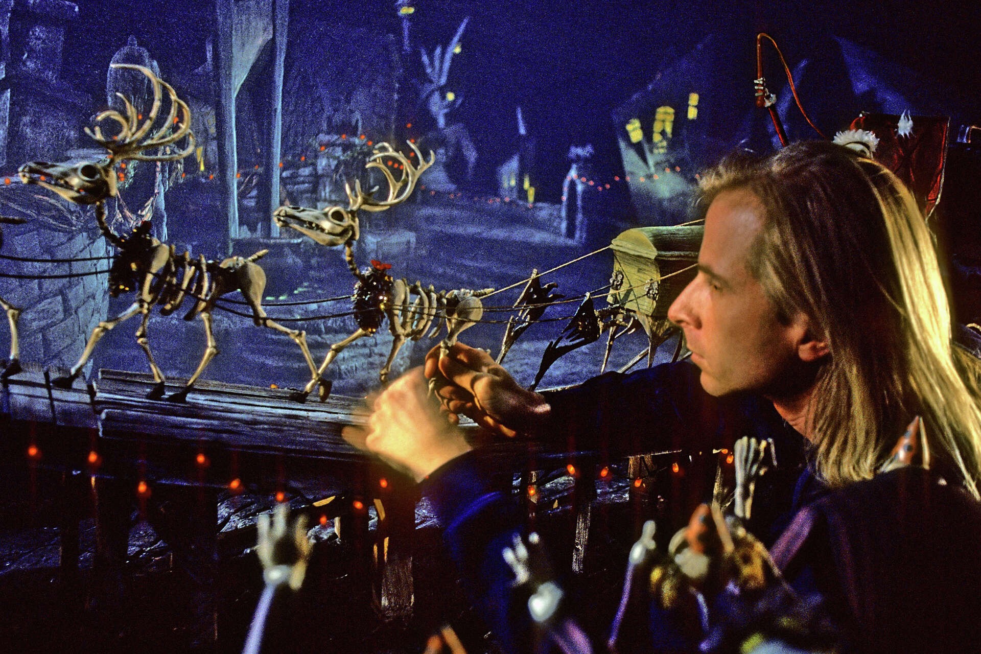 John Fletcher in una foto dal dietro le quinte di The Nightmare Before Christmas