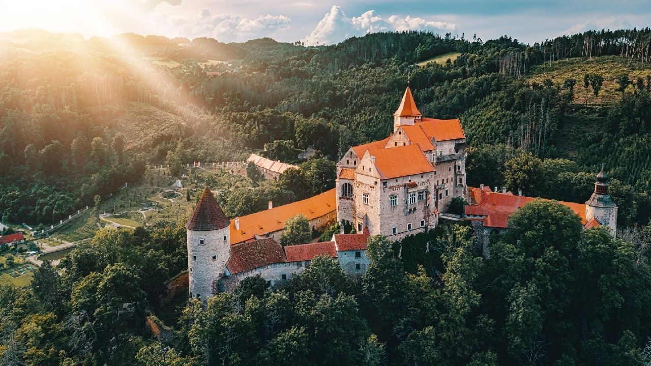 Panoramica del Castello di Pernštejn