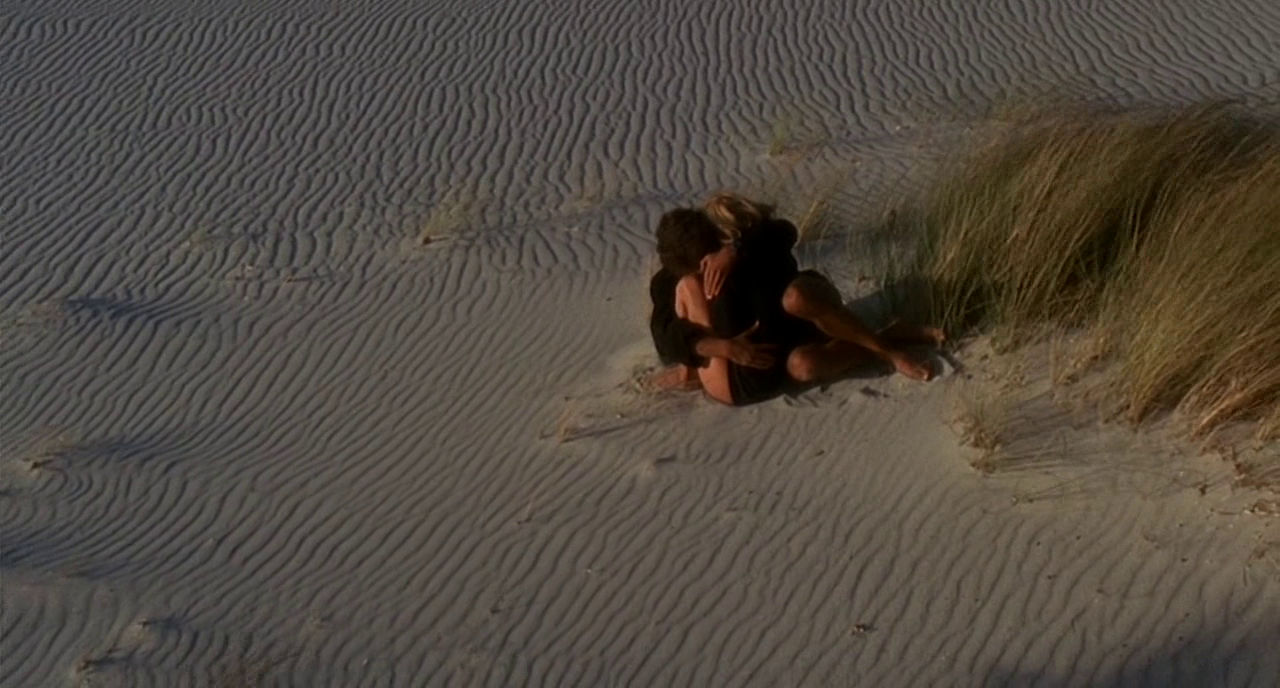 Giancarlo Giannini e Mariangela Melato in una scena del film.