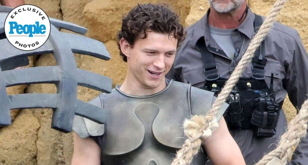 Tom Holland sul set di The Odyssey