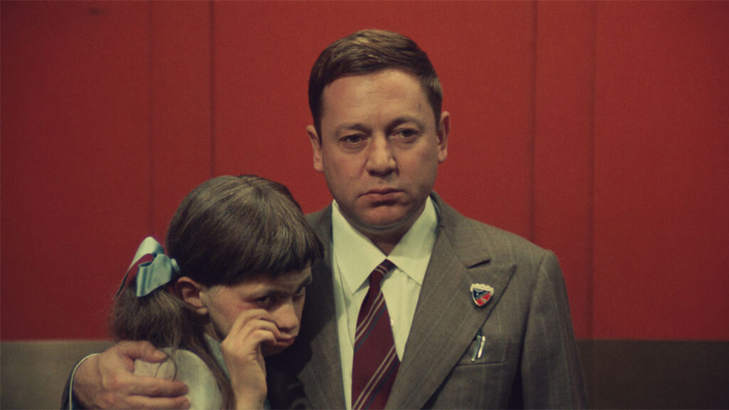 Fantozzi consola la figlia