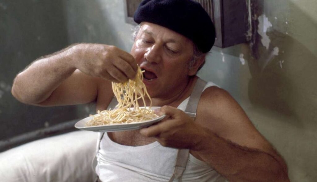 Fantozzi mangia spaghetti