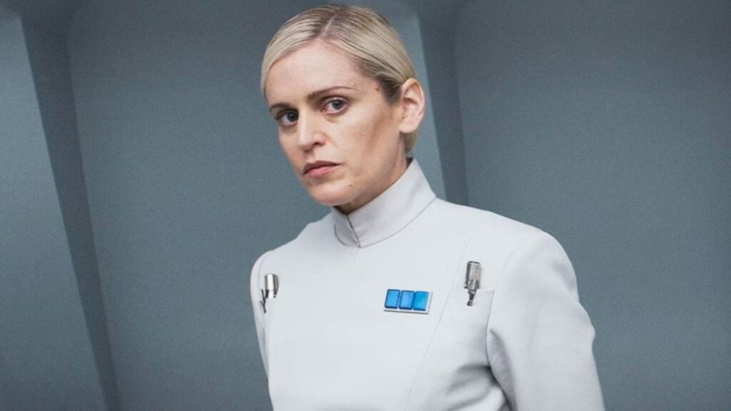 Denise Gough è Dedra Meero