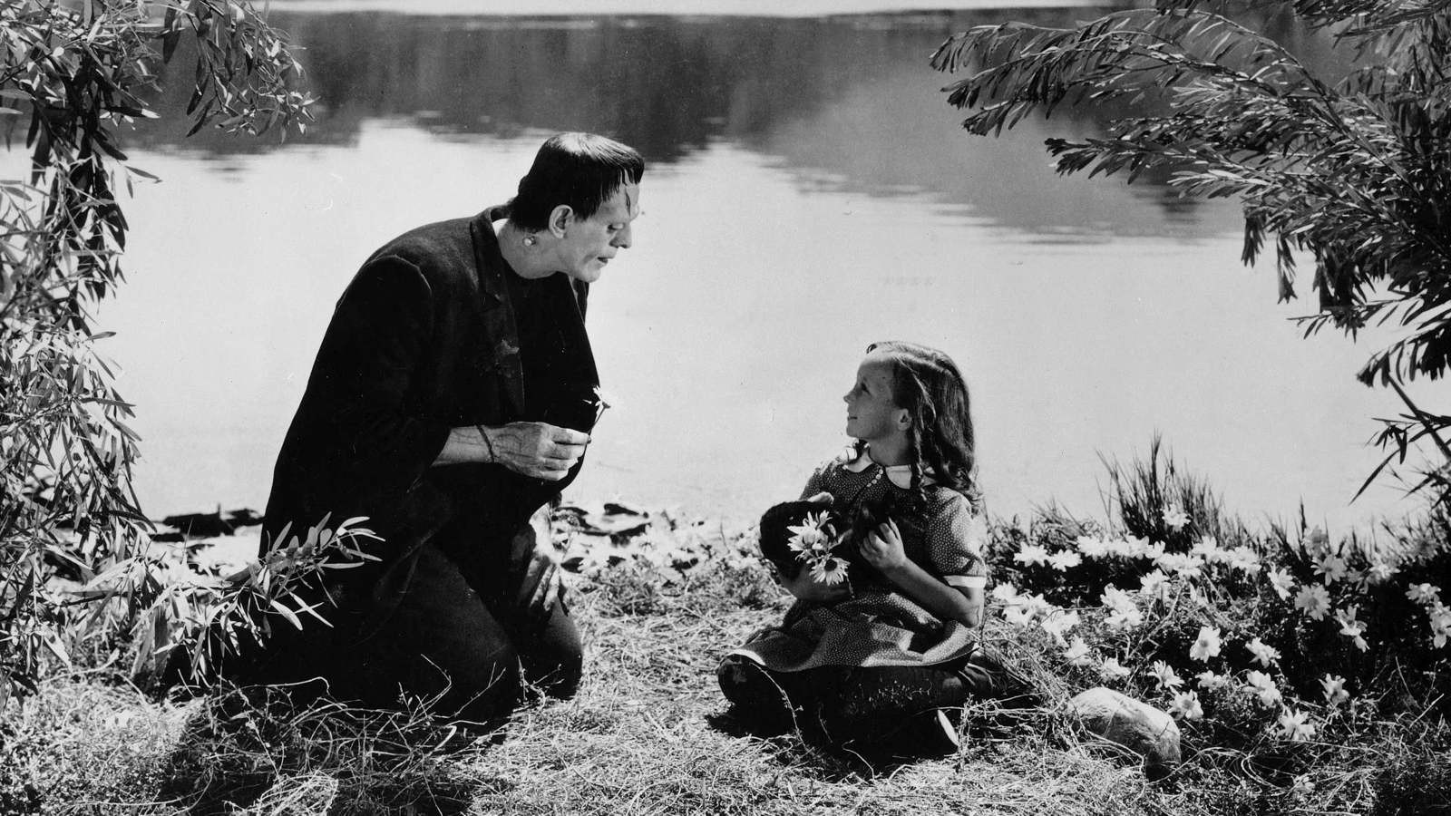 Frankenstein, interpretato da Boris Karloff