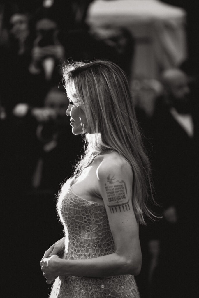 Angelina Jolie sul red carpet di Eddington a Cannes 2025