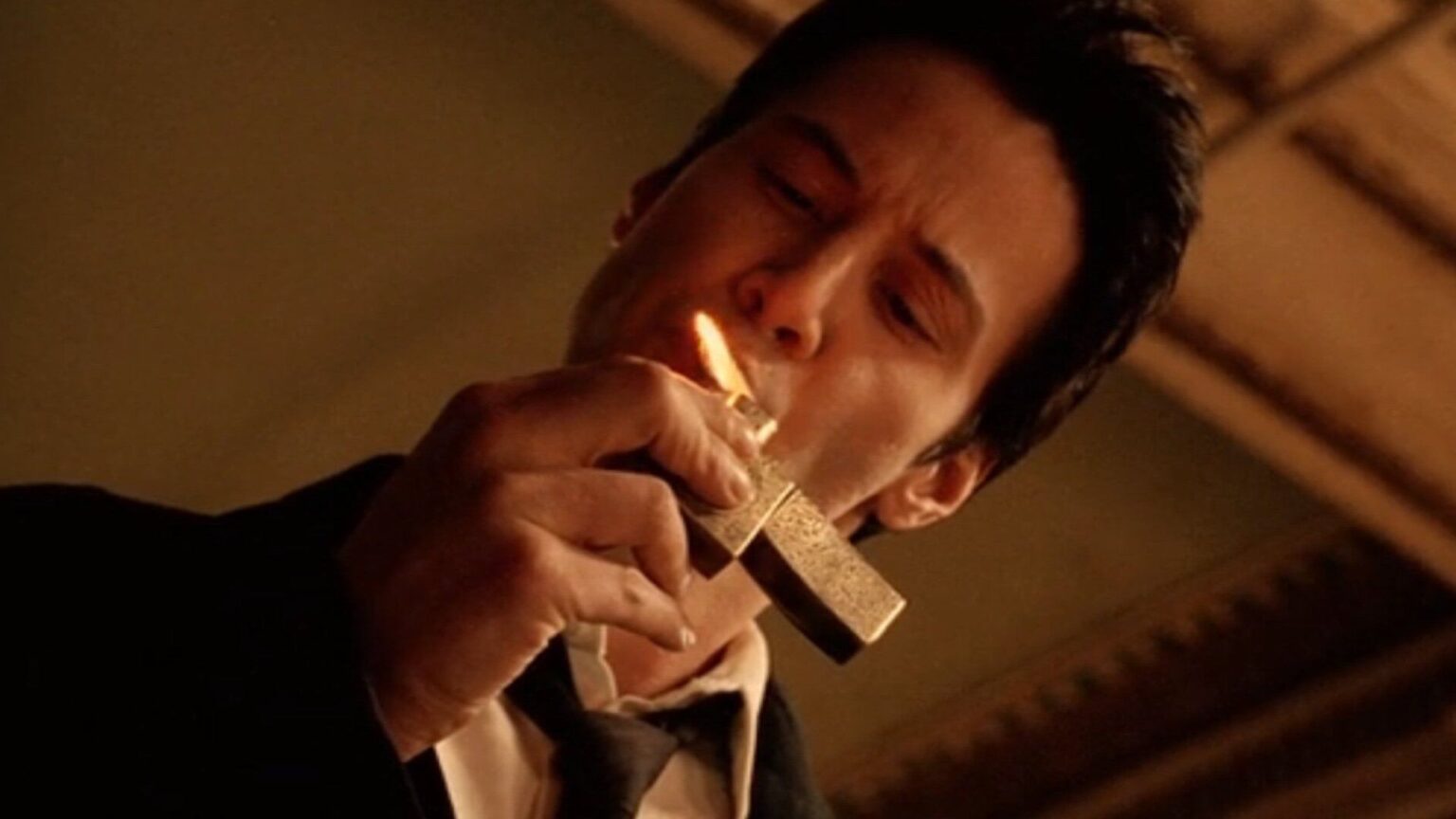 Keanu Reeves nei panni di John Constantine.