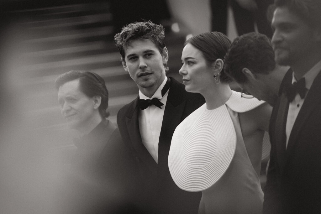 Austin Butler e Emma Stone sul red carpet di Eddington, Cannes 2025
