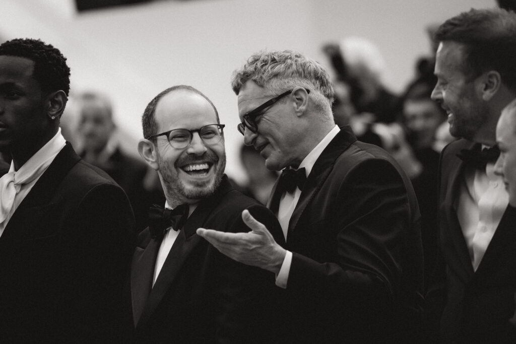 Joaquin Phoenix e Ari Aster sul red carpet di Eddington, a Cannes 2025