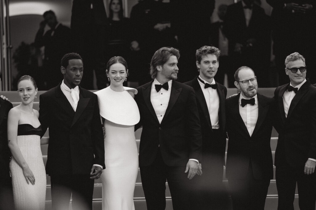 Il cast di Eddington al completo sul red carpet di Cannes 2025