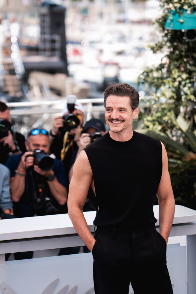 Pedro Pascal al photocall ufficiale di Eddington, Cannes 2025
