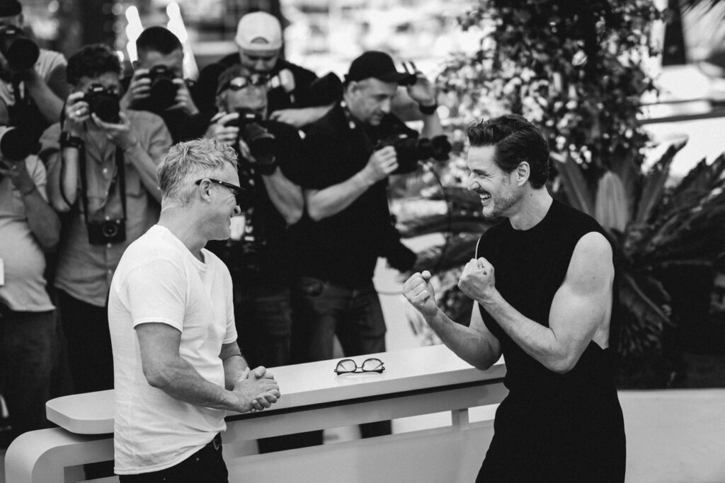 Joaquin Phoenix e Pedro Pascal al photocall ufficiale di Eddington, Cannes 2025