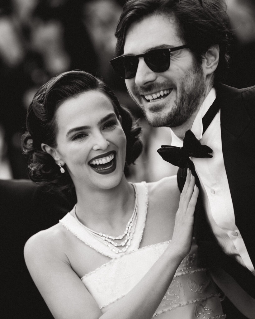 Zoey Deutch e Guillaume Marbeck a Cannes 2025, sul red carpet del film Nouvelle Vague