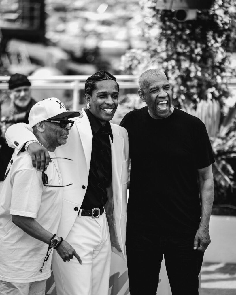 Spike Lee, ASAP Rocky e Denzel Washington al photocall ufficiale di Highest 2 Lowest a Cannes 2025 (@Giulia Parmigiani per ScreenWorld.it)