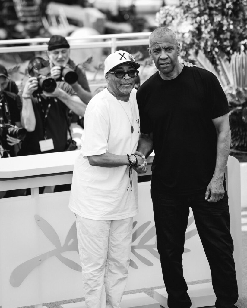 Spike Lee e Denzel Washington al photocall ufficiale di Highest 2 Lowest a Cannes 2025 (@Giulia Parmigiani per ScreenWorld.it)